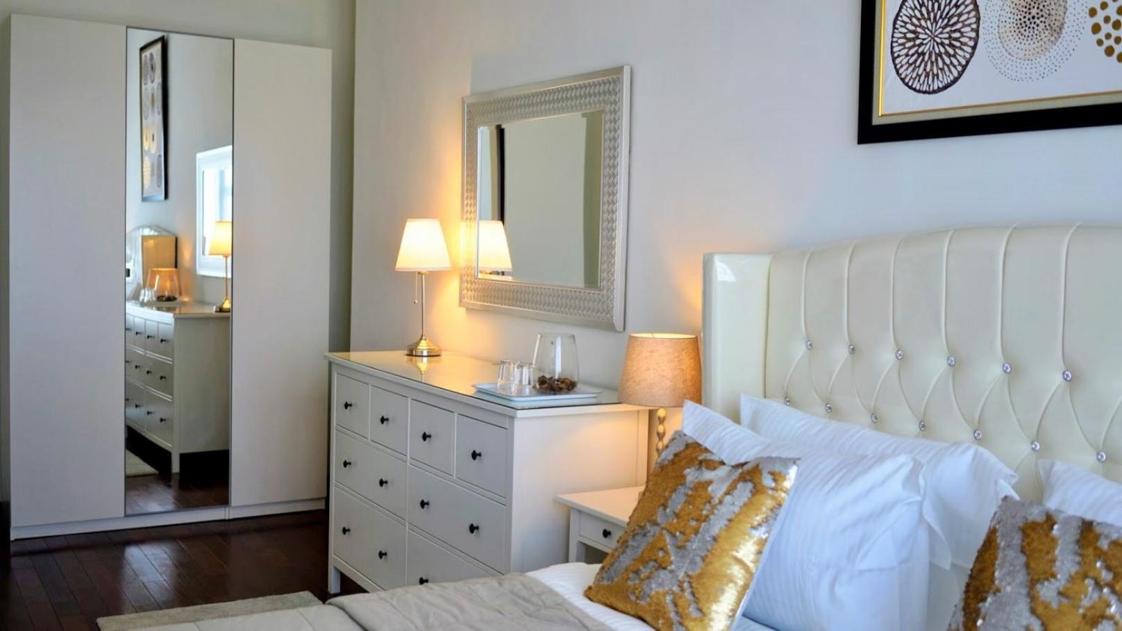 2Br Lucky Tower Residence Jakarta Old Town Top Floor Condo المظهر الخارجي الصورة