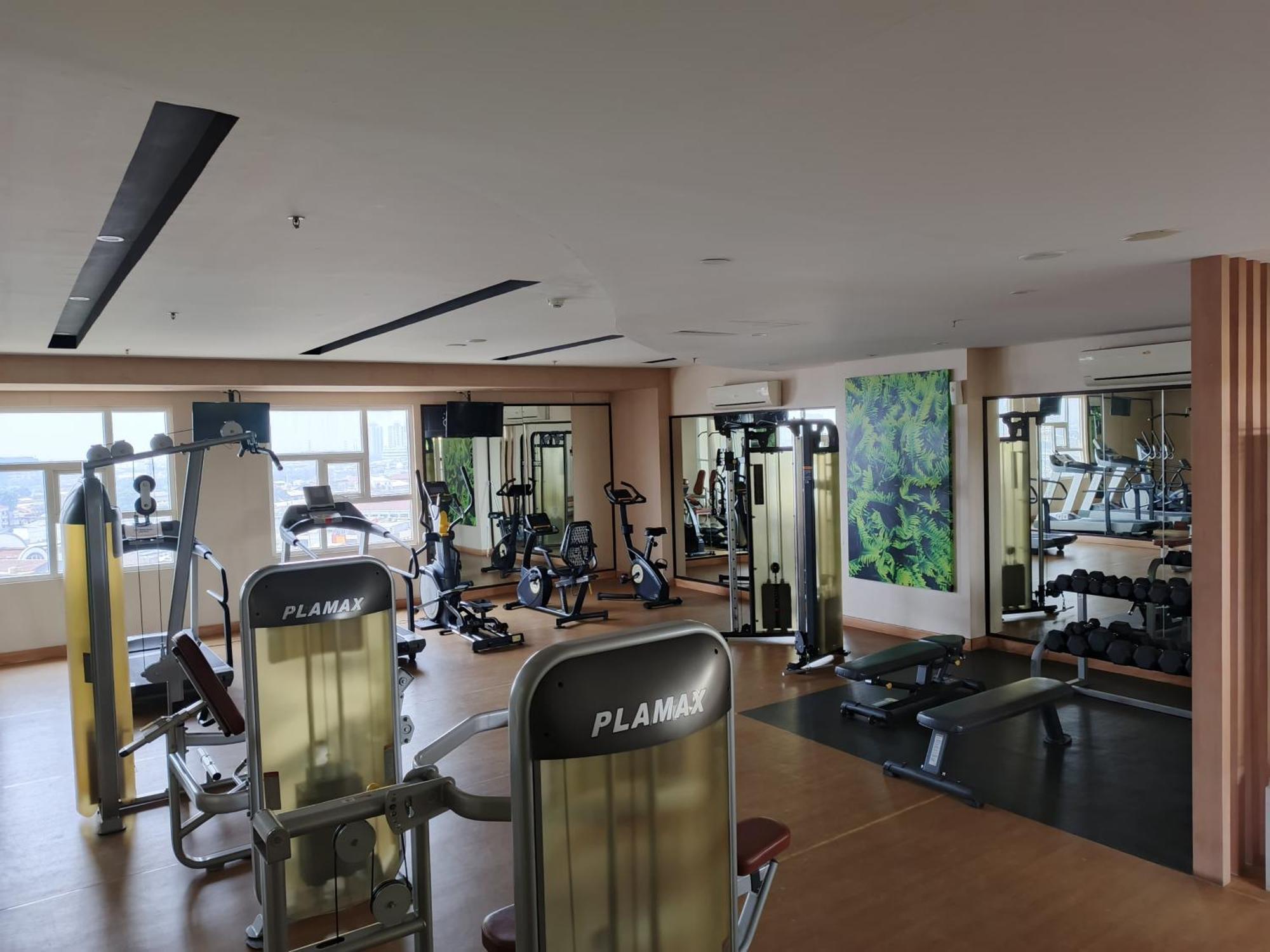 2Br Lucky Tower Residence Jakarta Old Town Top Floor Condo المظهر الخارجي الصورة