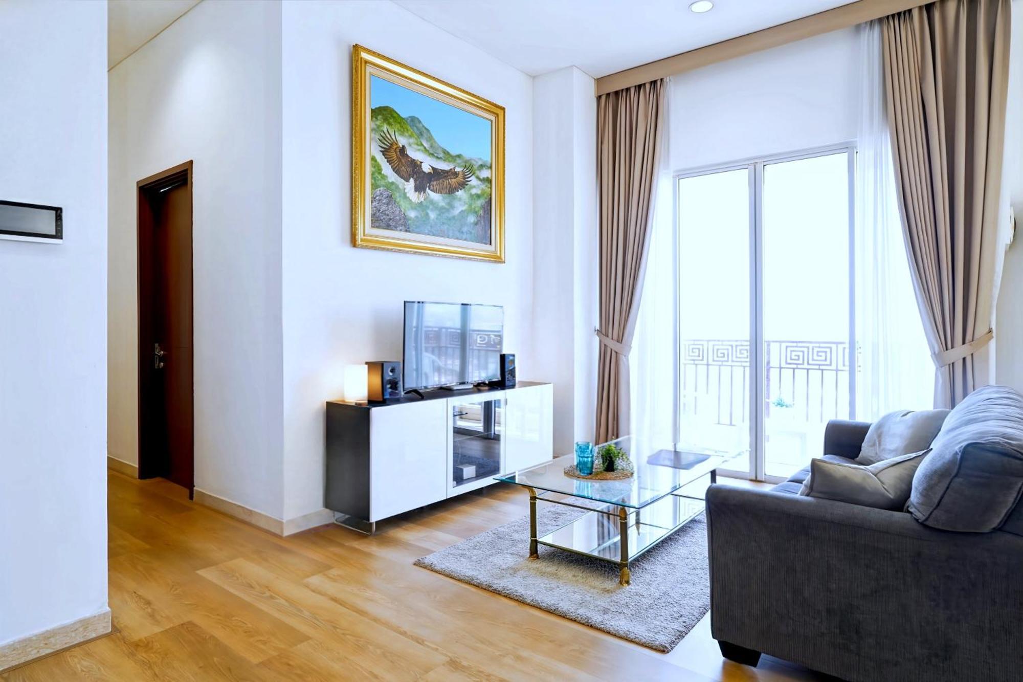 2Br Lucky Tower Residence Jakarta Old Town Top Floor Condo المظهر الخارجي الصورة