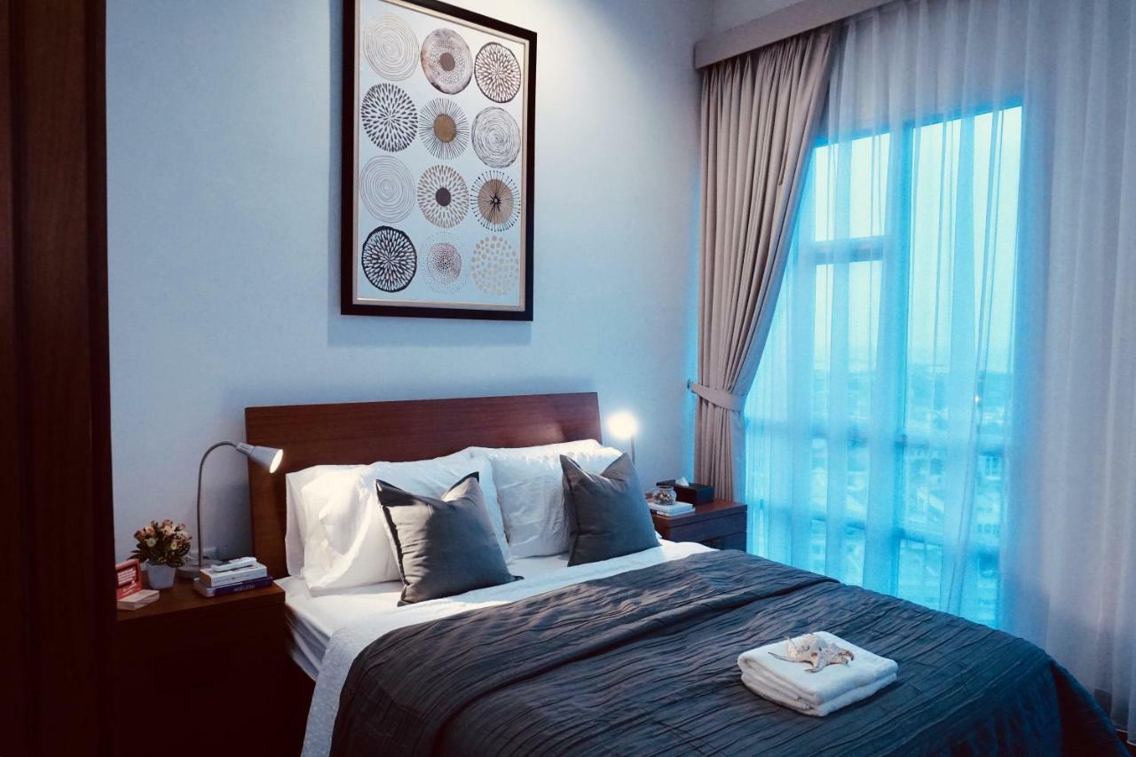 2Br Lucky Tower Residence Jakarta Old Town Top Floor Condo المظهر الخارجي الصورة